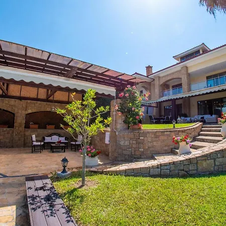 Villa Sani Lili 5 *