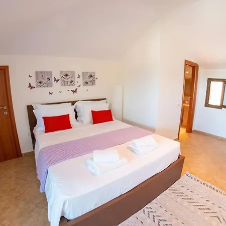 Sani Lili 5 Villa