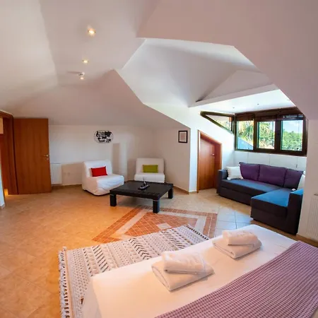 Sani Lili 5 Villa *