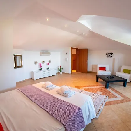 Sani Lili 5 Villa *